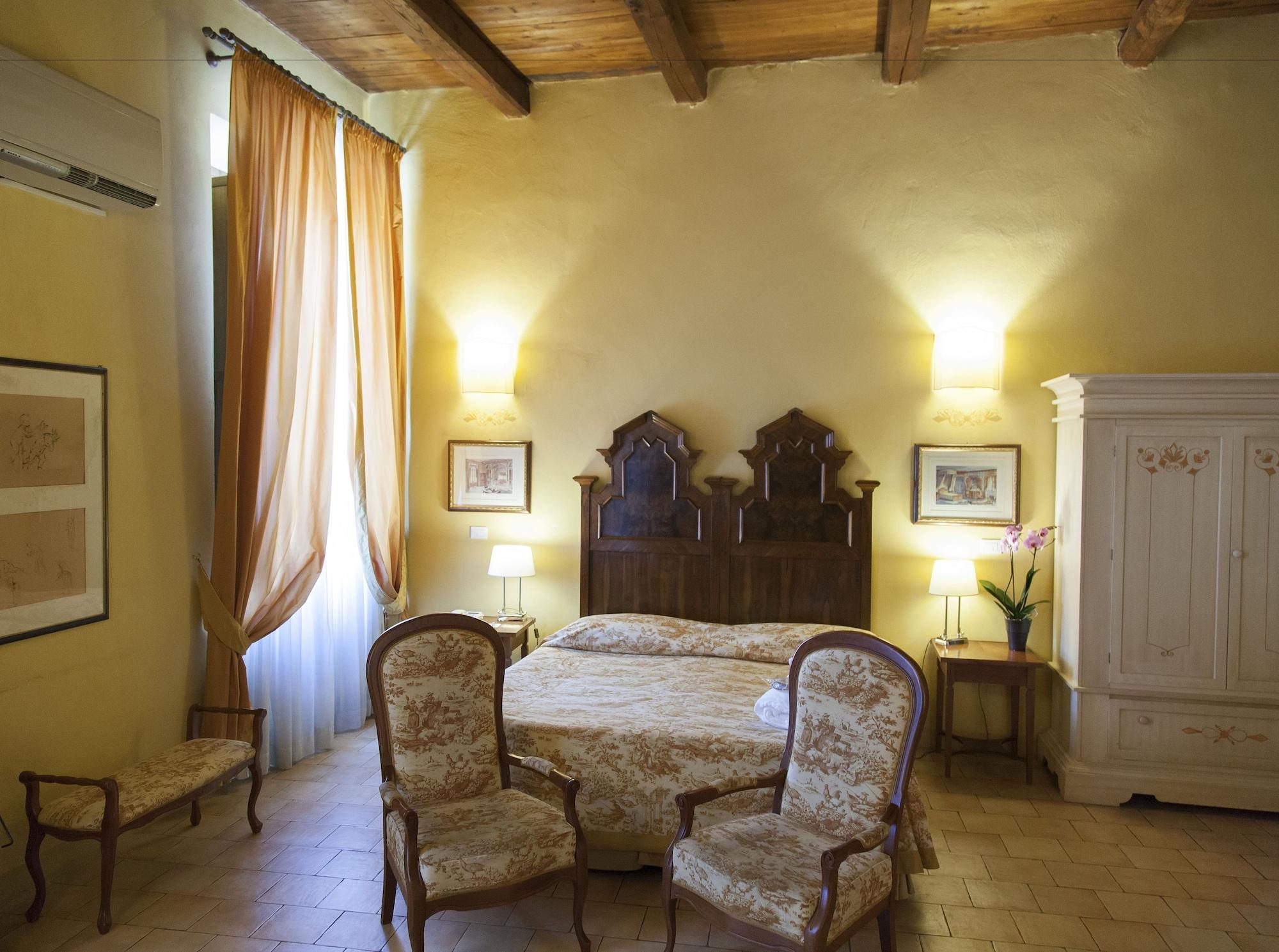 Hotel Palazzo Guiderocchi 4*
