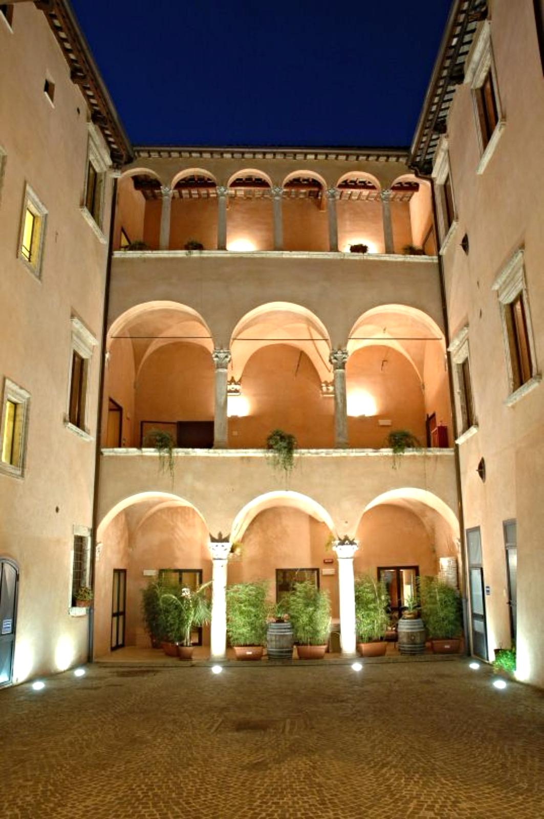 Palazzo Guiderocchi Hotel 4*
